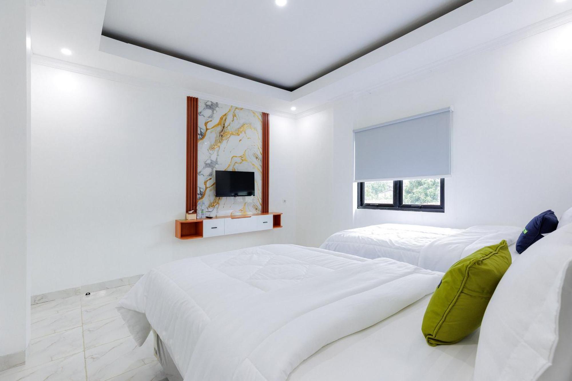 Urbanview Hotel Amira Syariah Bogor Pamoyanan Екстериор снимка
